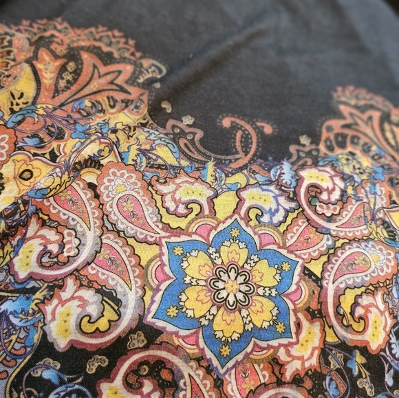 Open Gates Black multi color off shoulder top size Large - Picture 2 of 3